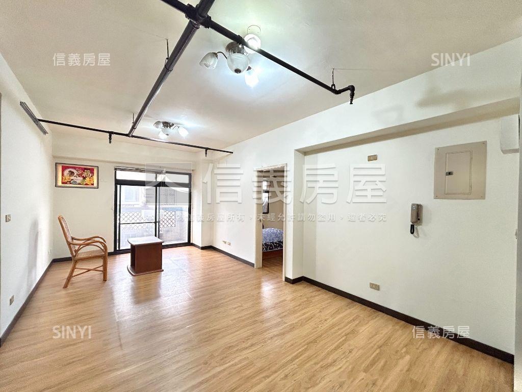 低總價首購族國安國宅房屋室內格局與周邊環境