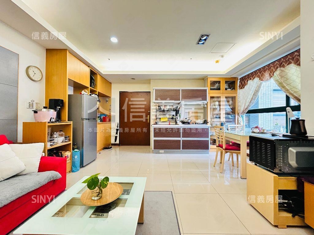 春天戀人河景一房附車位房屋室內格局與周邊環境