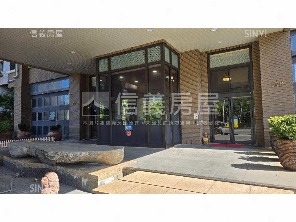 春天戀人河景一房附車位房屋室內格局與周邊環境