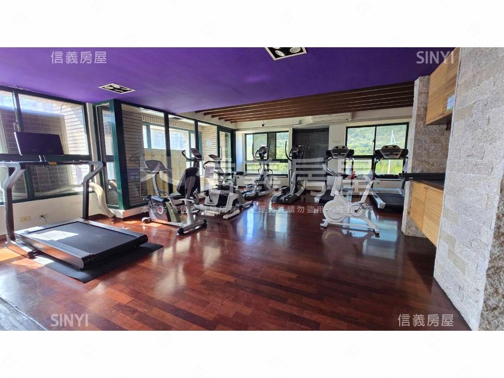 春天戀人河景一房附車位房屋室內格局與周邊環境