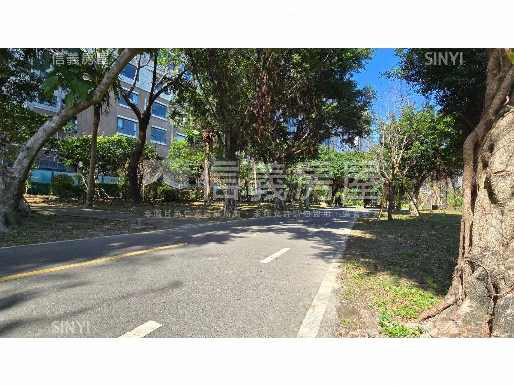 春天戀人河景一房附車位房屋室內格局與周邊環境