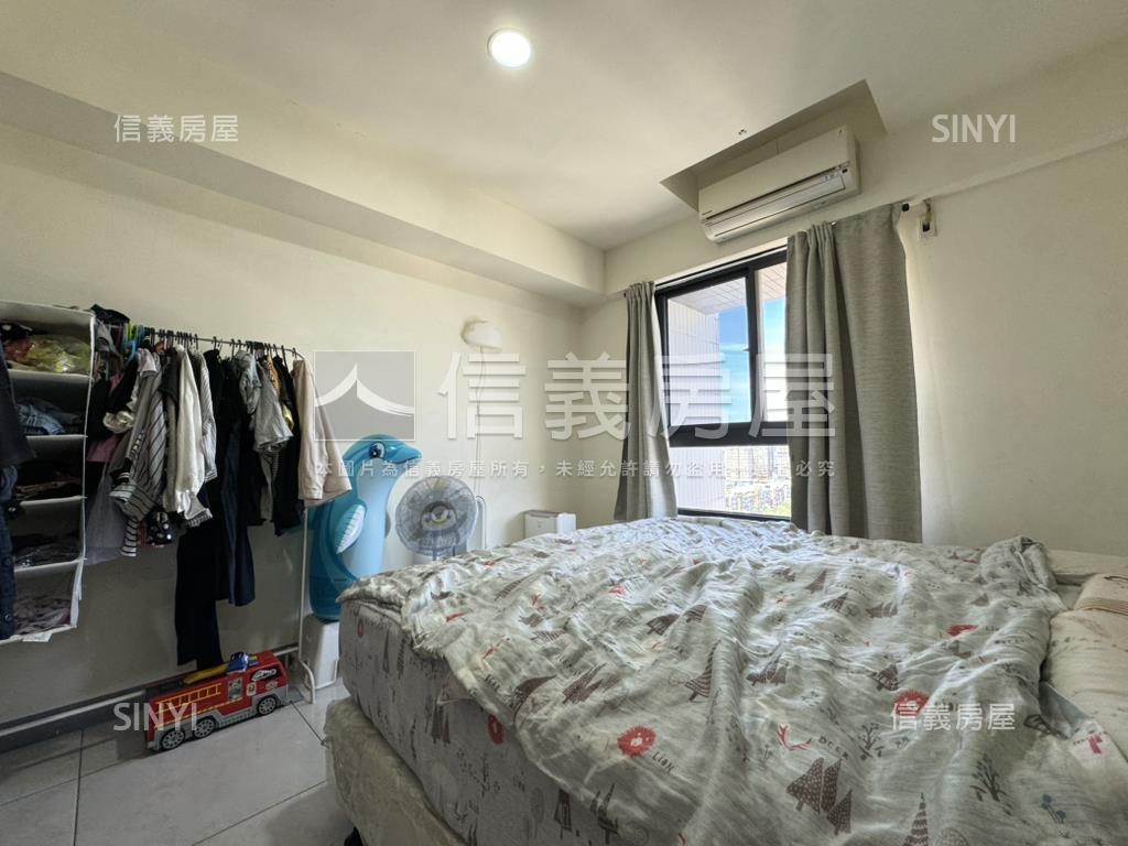 屋齡十年內超讚三房平車房屋室內格局與周邊環境