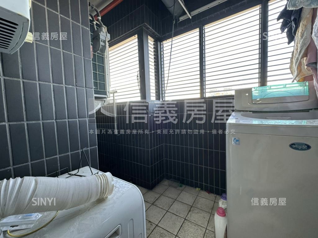 屋齡十年內超讚三房平車房屋室內格局與周邊環境