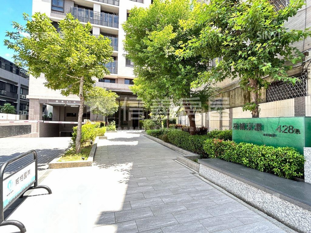 專任約６年屋林維三房平車房屋室內格局與周邊環境