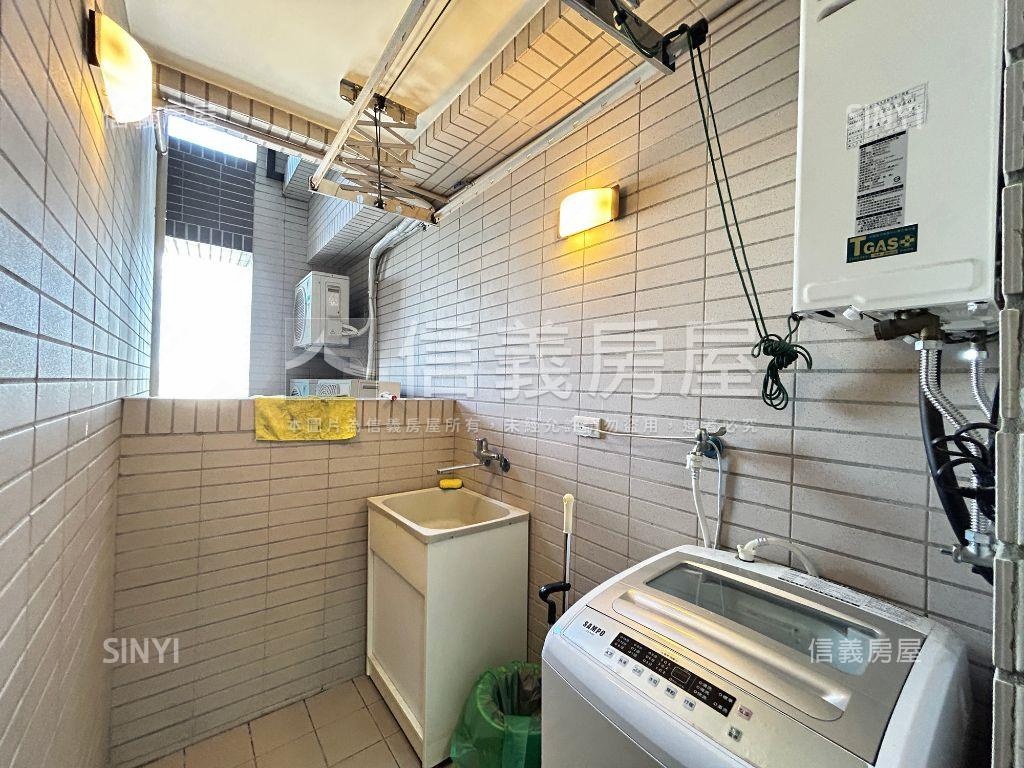 專任約６年屋林維三房平車房屋室內格局與周邊環境