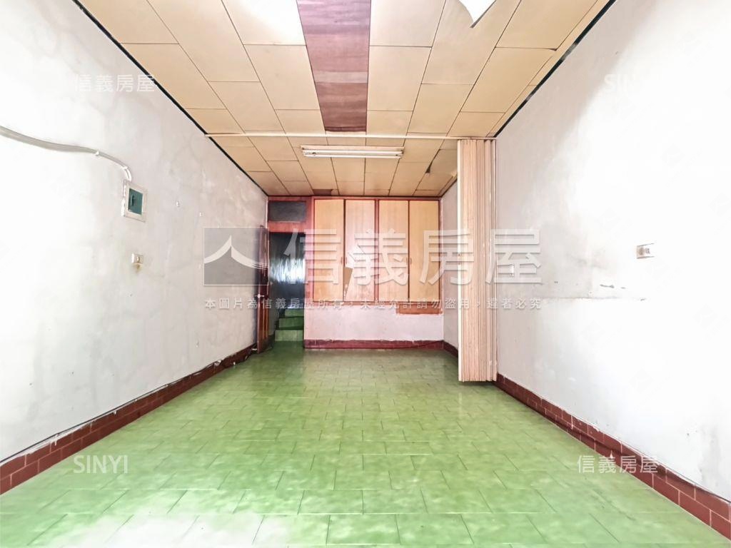 五甲福誠國小旁騎樓透天房屋室內格局與周邊環境