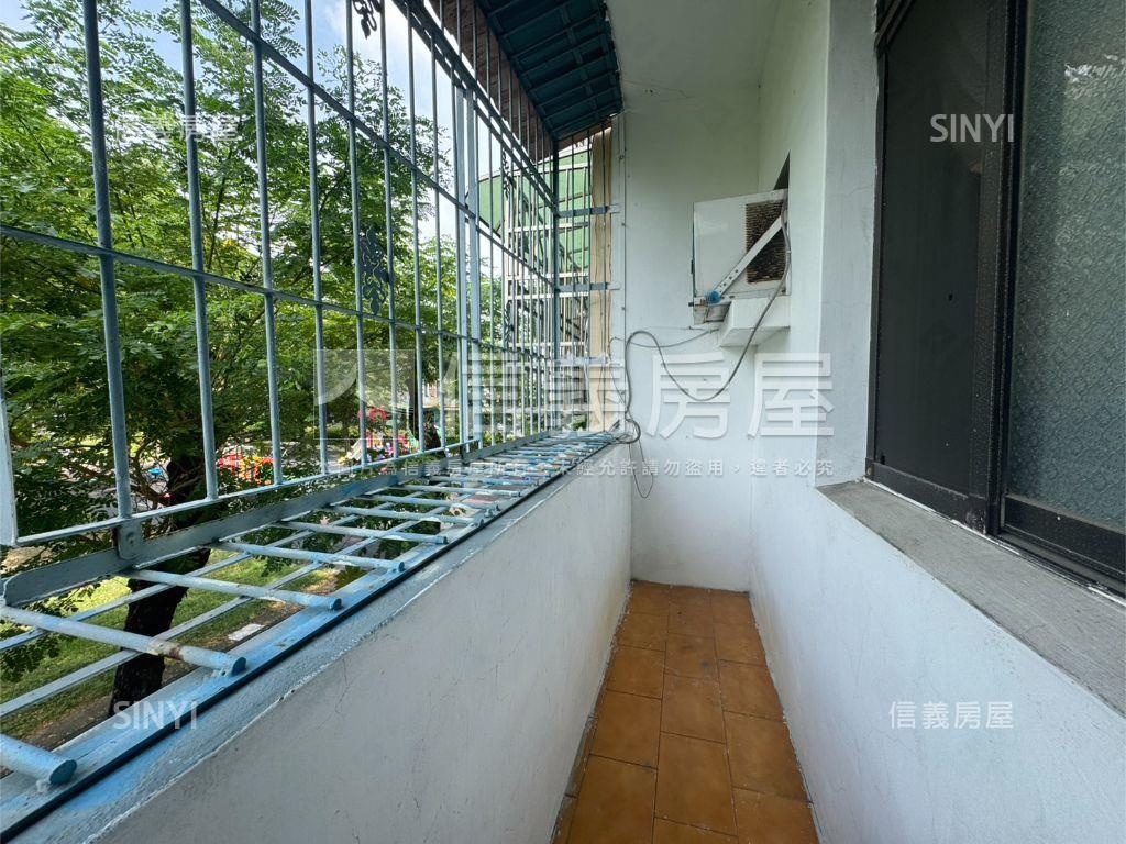 五甲福誠國小旁騎樓透天房屋室內格局與周邊環境