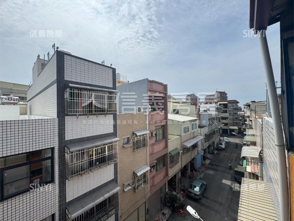 五甲福誠國小旁騎樓透天房屋室內格局與周邊環境