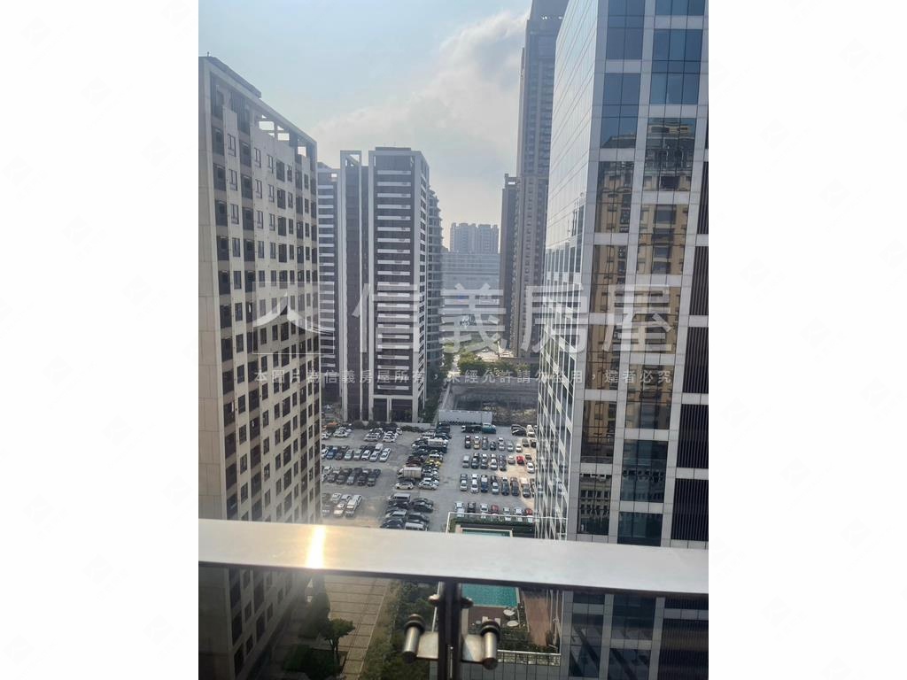 新富邑Ｃ棟高樓層景觀好房屋室內格局與周邊環境