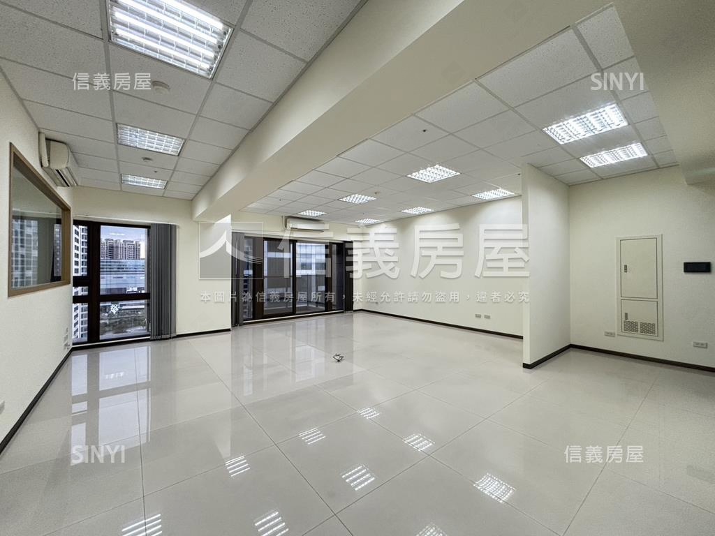 新富邑Ｃ棟高樓層景觀好房屋室內格局與周邊環境