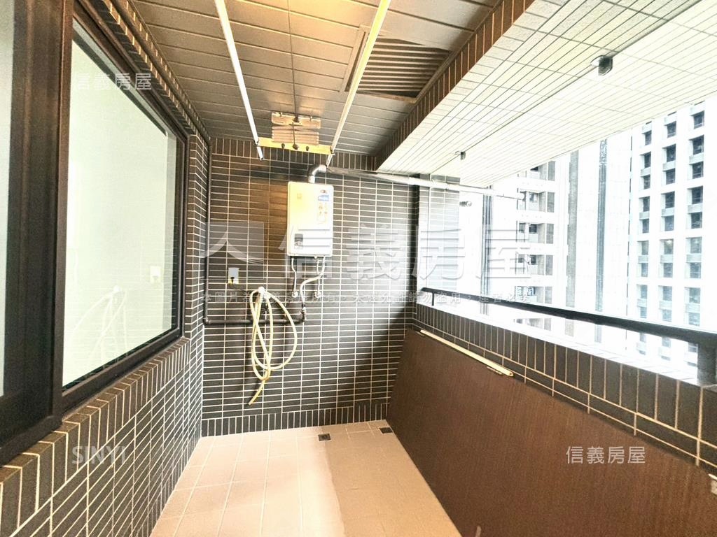 新富邑Ｃ棟高樓層景觀好房屋室內格局與周邊環境