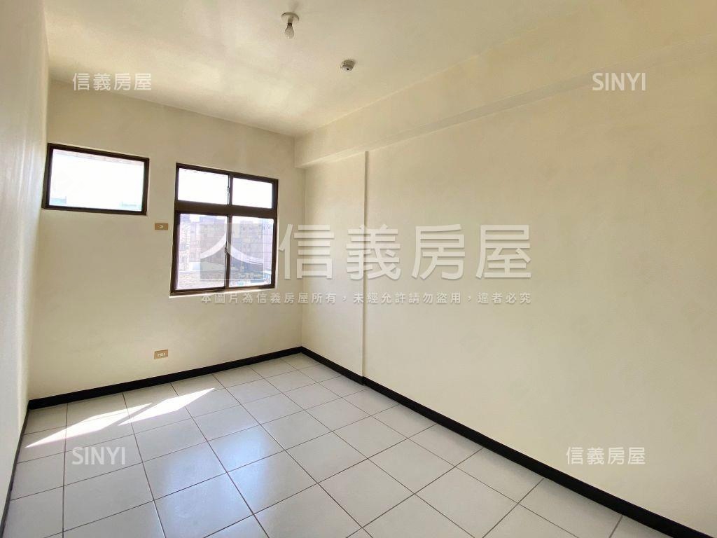 加蒂御林園三房車位房屋室內格局與周邊環境