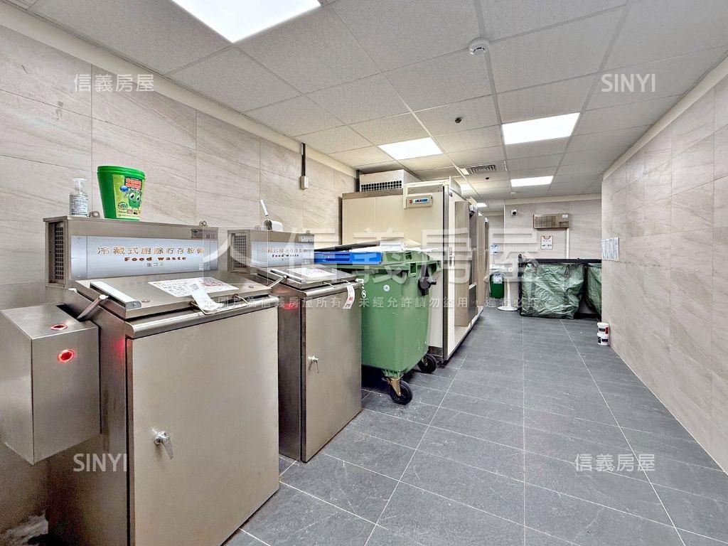 華友聯全屋裝潢兩房平車房屋室內格局與周邊環境