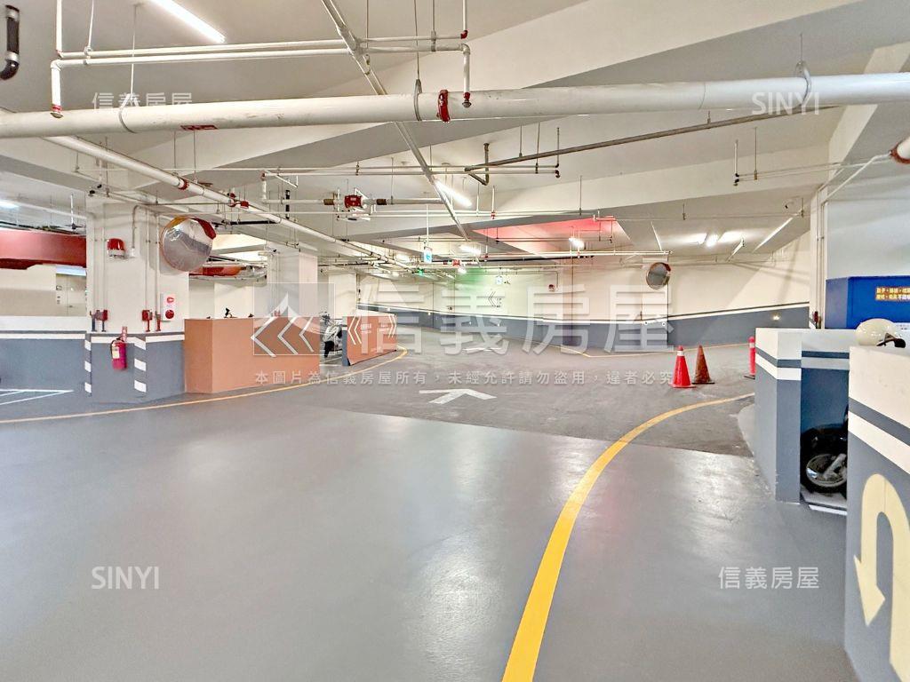 華友聯全屋裝潢兩房平車房屋室內格局與周邊環境