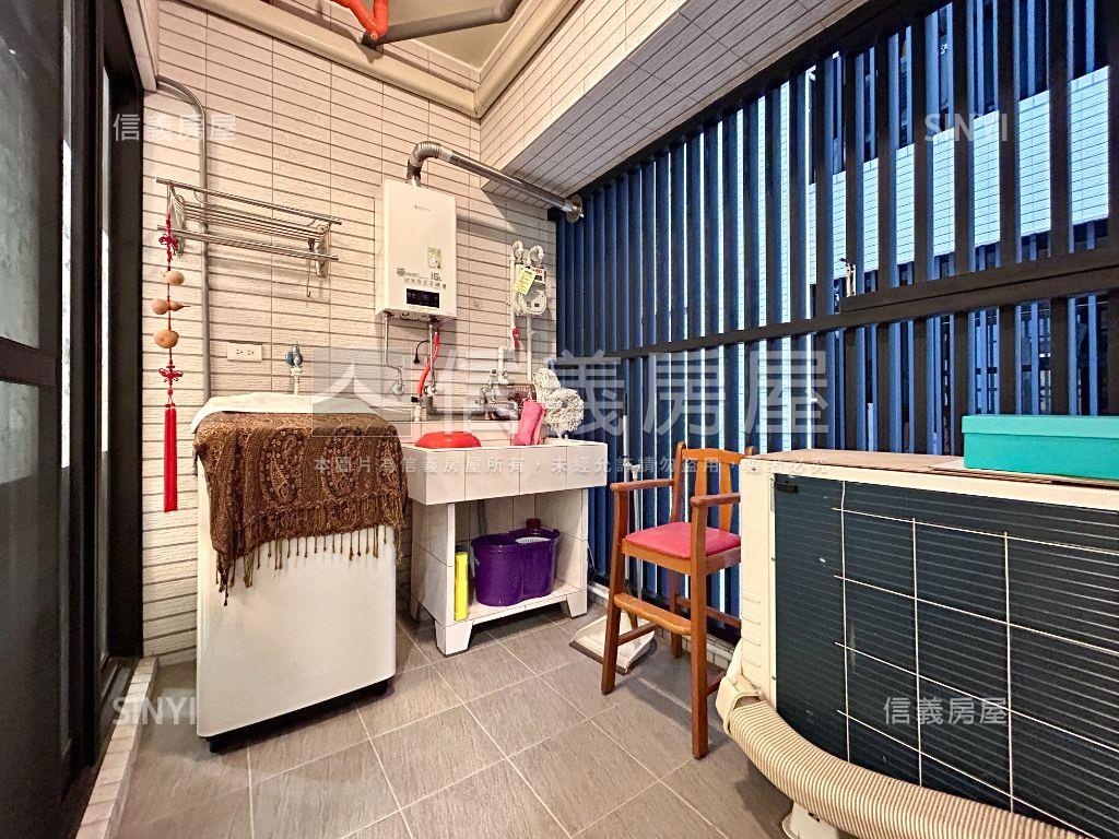 繽海高樓邊間三房平車房屋室內格局與周邊環境