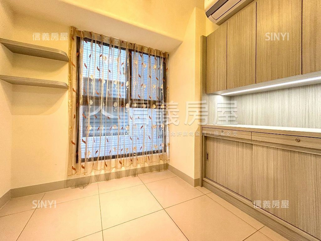 繽海高樓邊間三房平車房屋室內格局與周邊環境