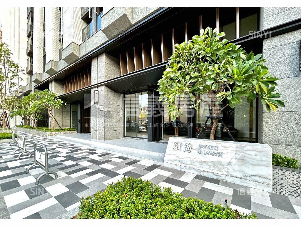 繽海高樓邊間三房平車房屋室內格局與周邊環境