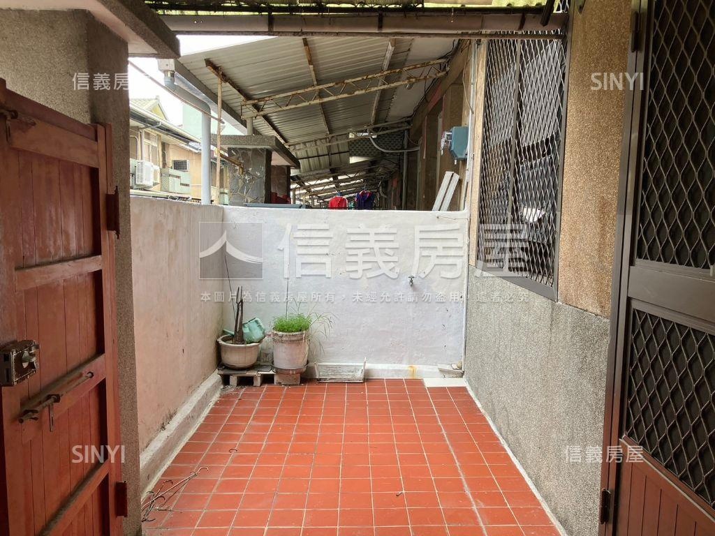 近三民★地坪約３６坪透天房屋室內格局與周邊環境