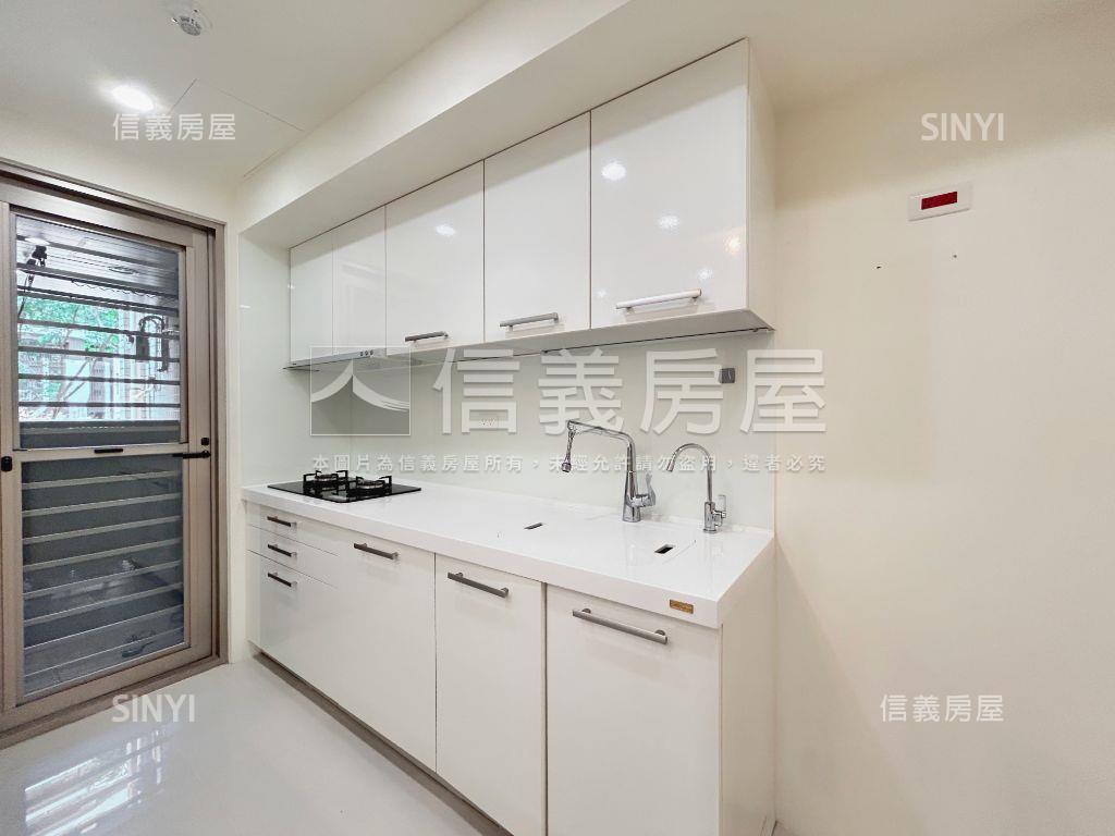 璞園｜三房平面車位房屋室內格局與周邊環境