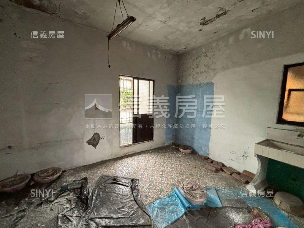 近商圈中誠４＋５房屋室內格局與周邊環境