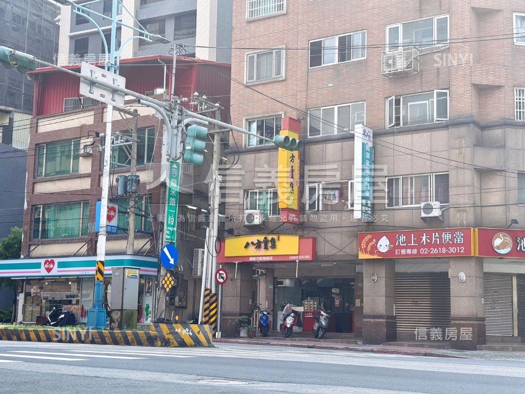 專任大河渥精裝河景宅房屋室內格局與周邊環境