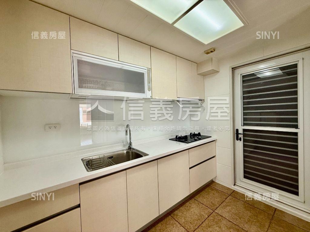 安平府都建設紅木三房平車房屋室內格局與周邊環境
