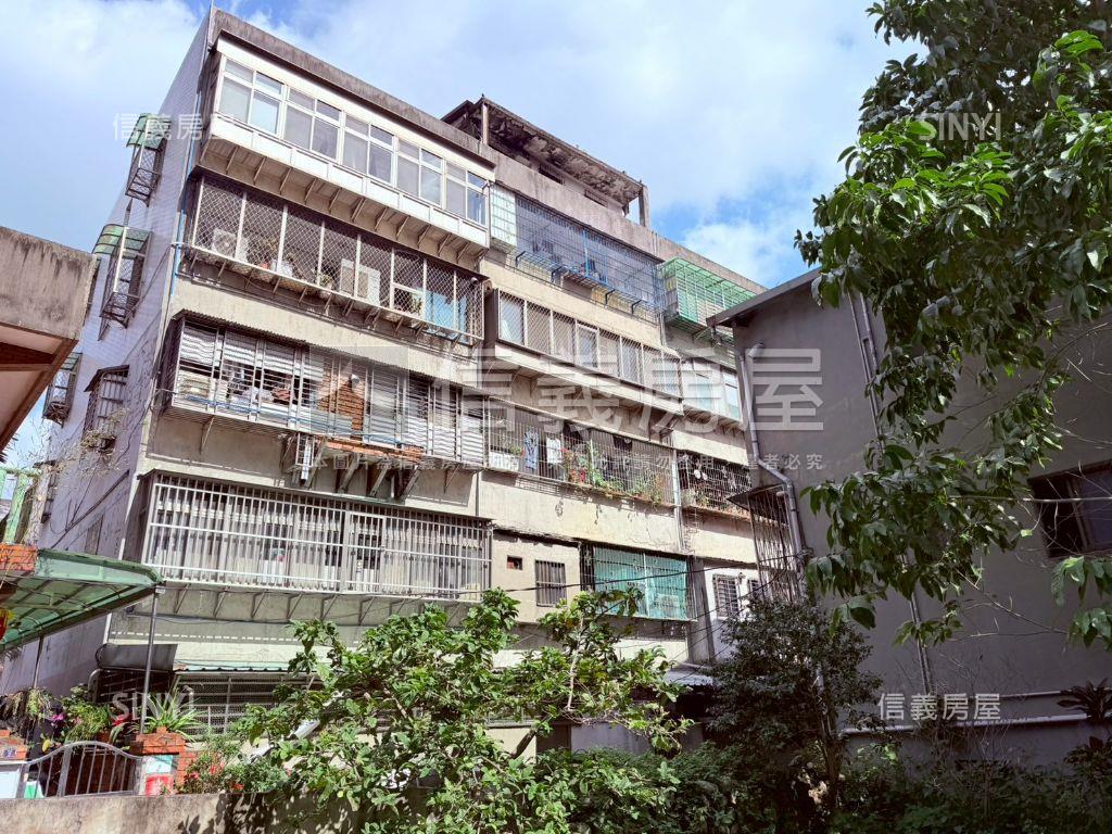 捷運邊間中央北二樓美寓房屋室內格局與周邊環境