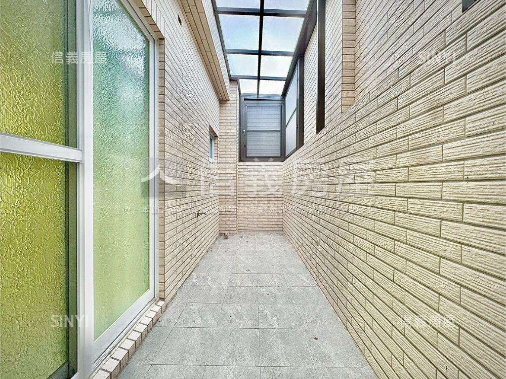 麻豆新生南路家園車墅房屋室內格局與周邊環境