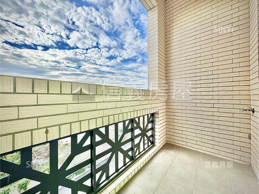 麻豆新生南路家園車墅房屋室內格局與周邊環境