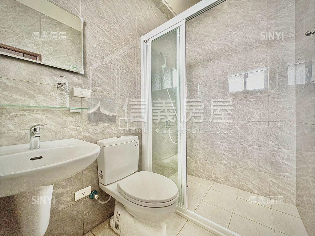 麻豆新生南路家園車墅房屋室內格局與周邊環境