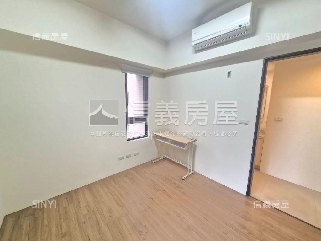 近興大三房邊間雙平車位房屋室內格局與周邊環境