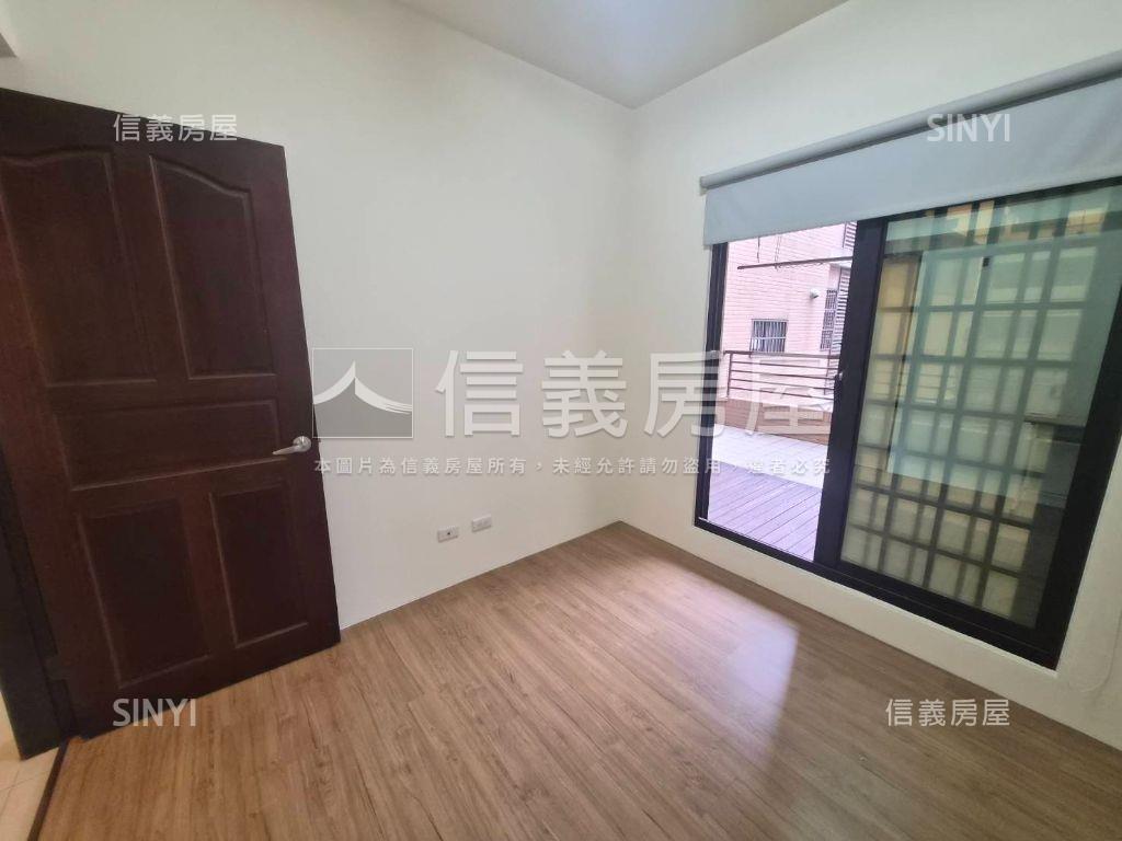 近興大三房邊間雙平車位房屋室內格局與周邊環境