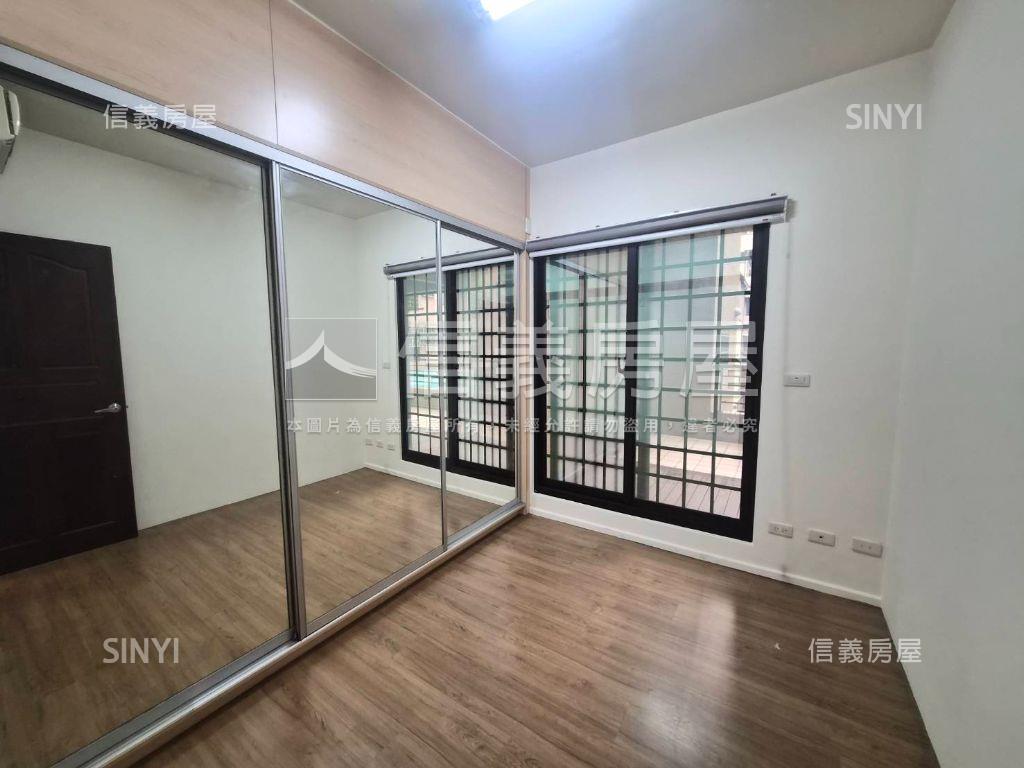 近興大三房邊間雙平車位房屋室內格局與周邊環境