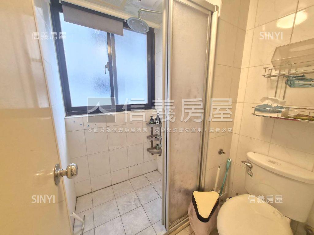 近興大三房邊間雙平車位房屋室內格局與周邊環境