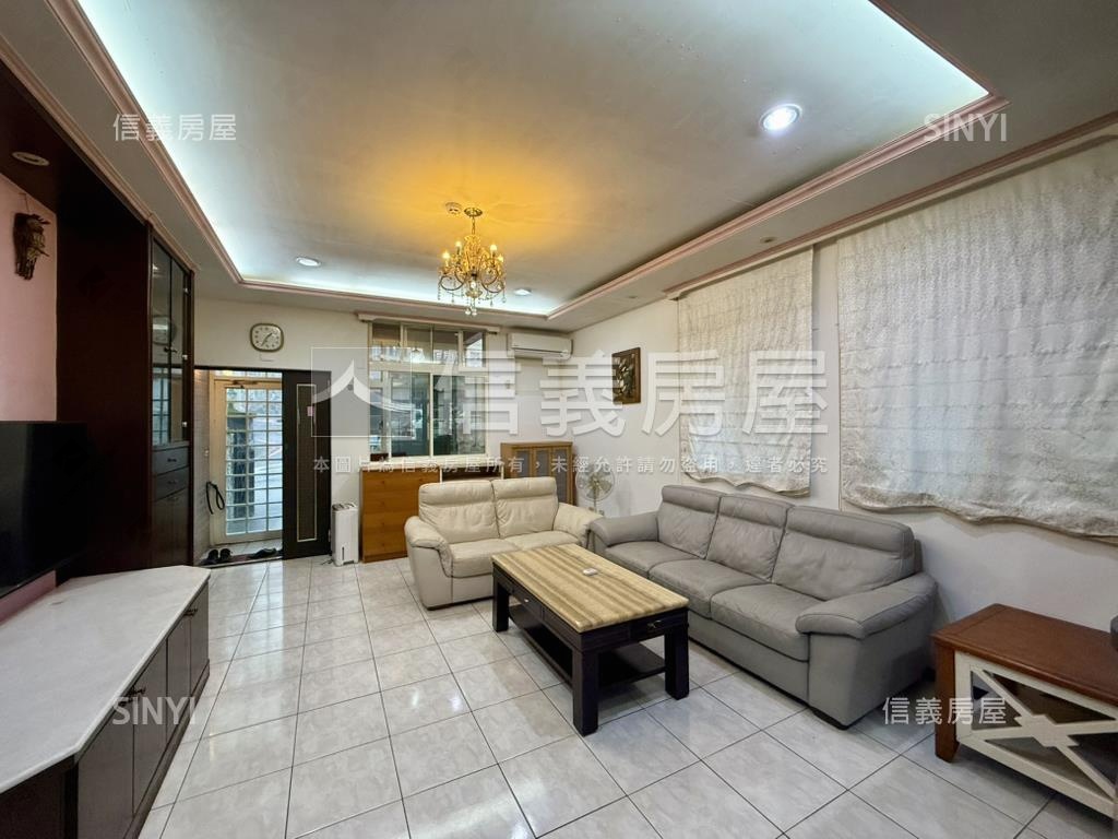 淺水灣山莊邊間車位透天房屋室內格局與周邊環境