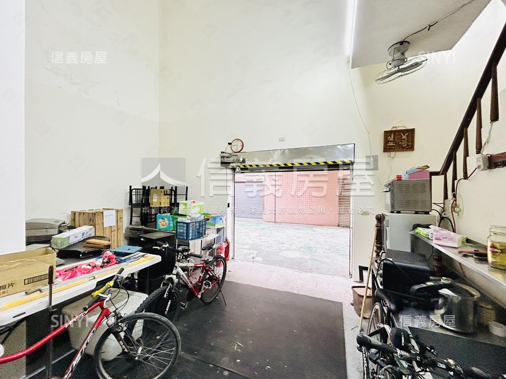 淺水灣山莊邊間車位透天房屋室內格局與周邊環境