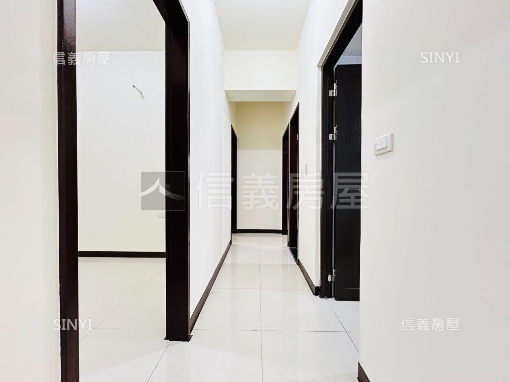 囍悅ＭＲＴ成家三房車位房屋室內格局與周邊環境