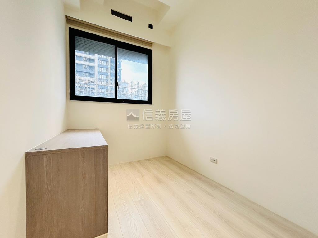 元信國翠。北歐房屋室內格局與周邊環境