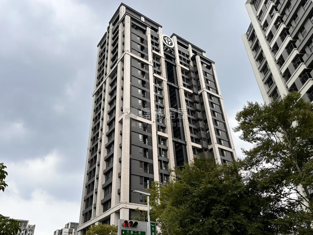 元信國翠。北歐房屋室內格局與周邊環境