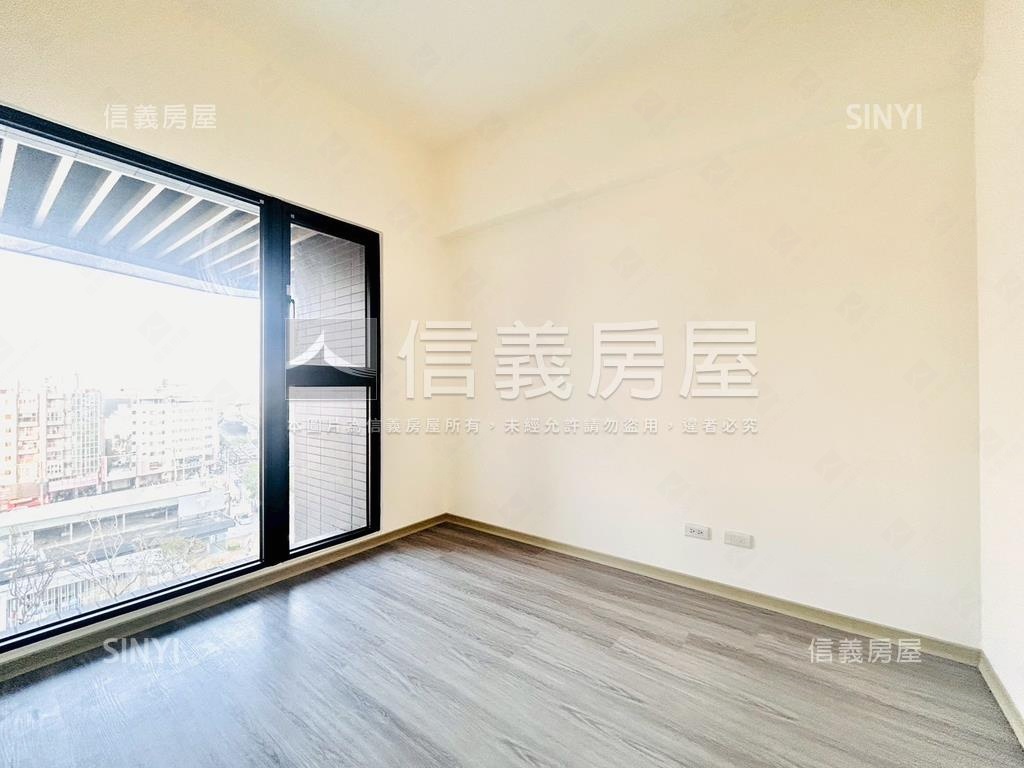 鄰捷運★ＶＶＳ１三房平車房屋室內格局與周邊環境