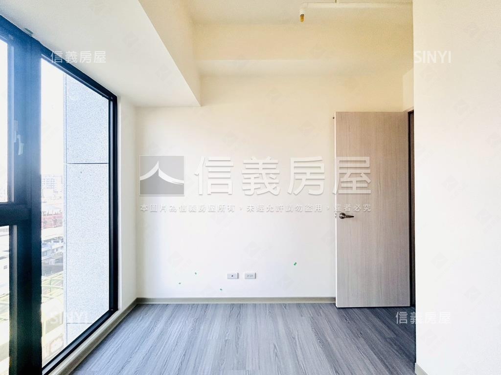 鄰捷運★ＶＶＳ１三房平車房屋室內格局與周邊環境