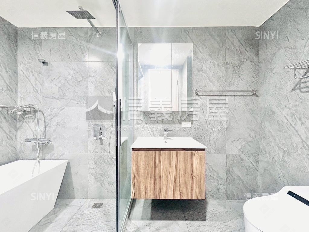 鄰捷運★ＶＶＳ１三房平車房屋室內格局與周邊環境