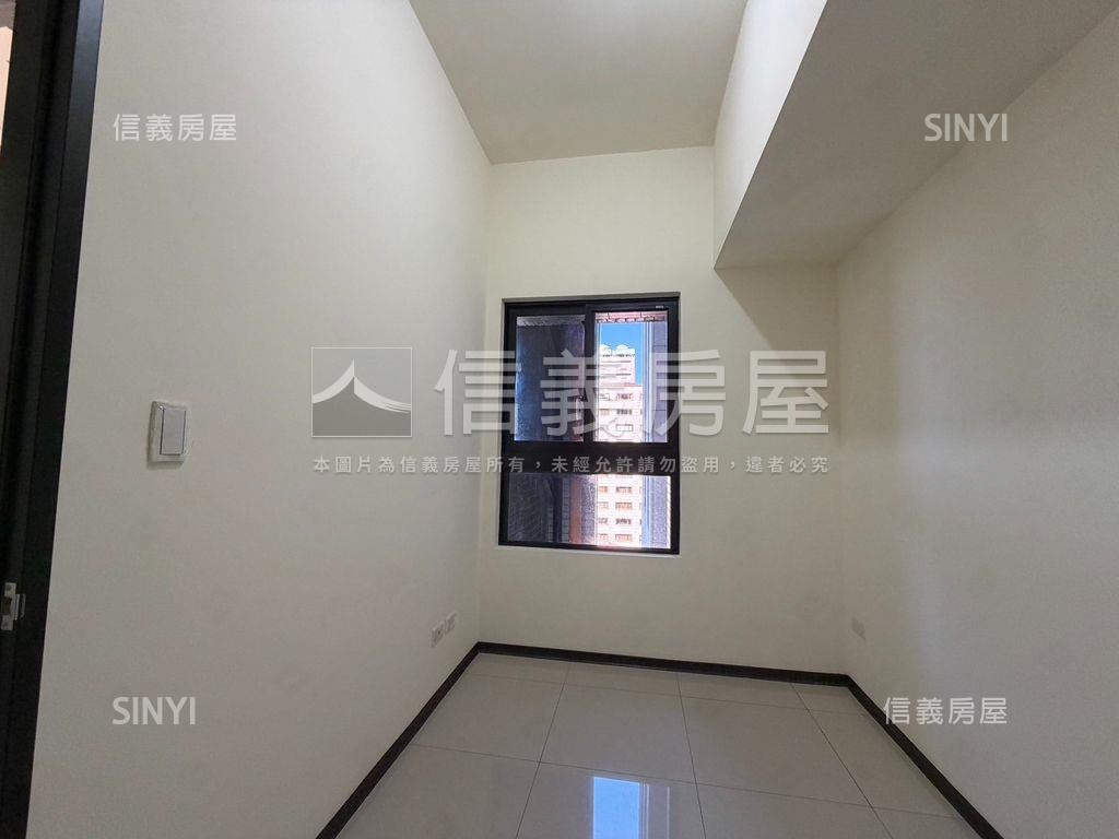 漢皇盛世高樓兩房車位房屋室內格局與周邊環境