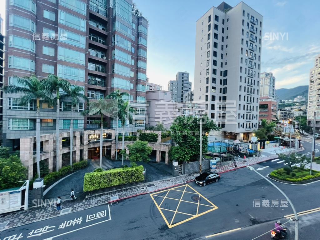 天母磺溪旁大使華廈房屋室內格局與周邊環境