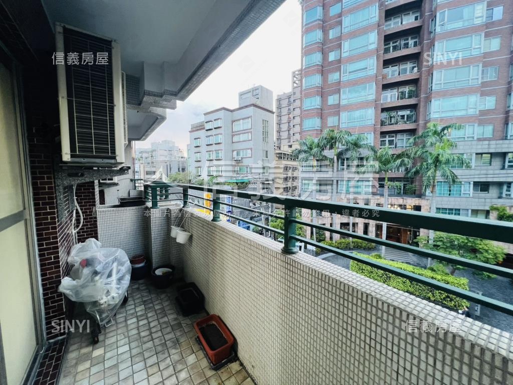 天母磺溪旁大使華廈房屋室內格局與周邊環境