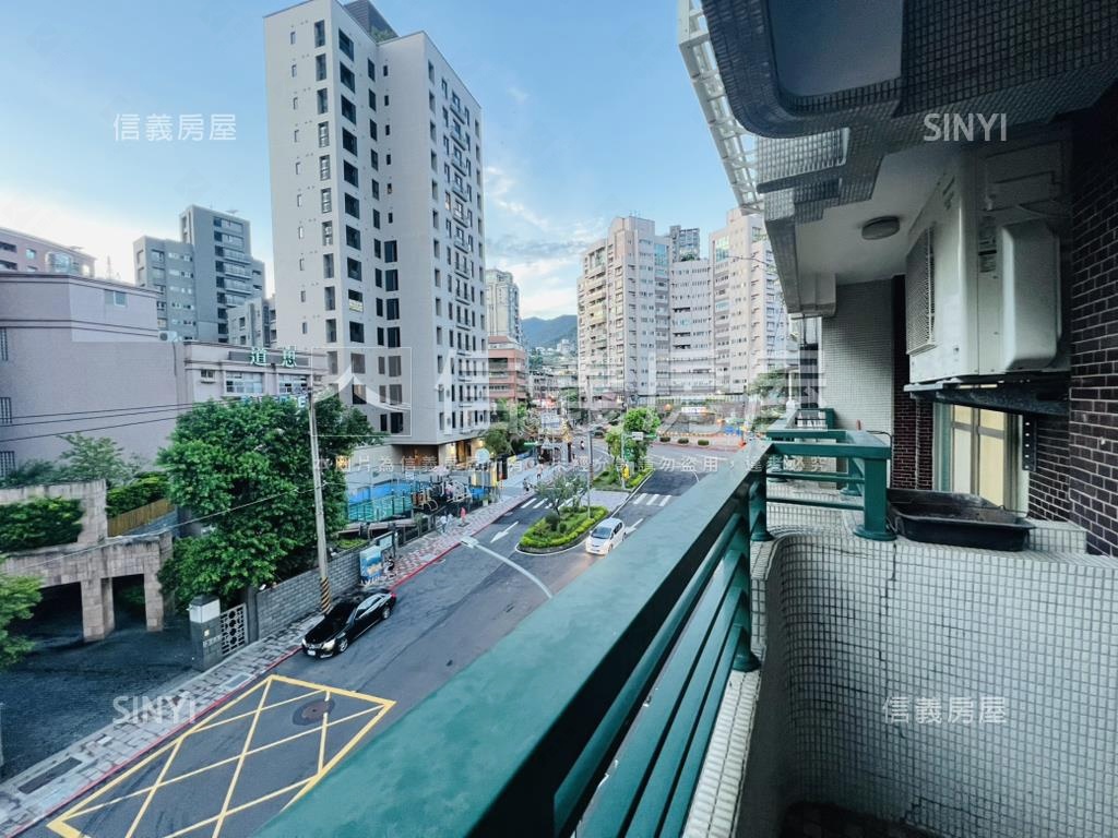 天母磺溪旁大使華廈房屋室內格局與周邊環境