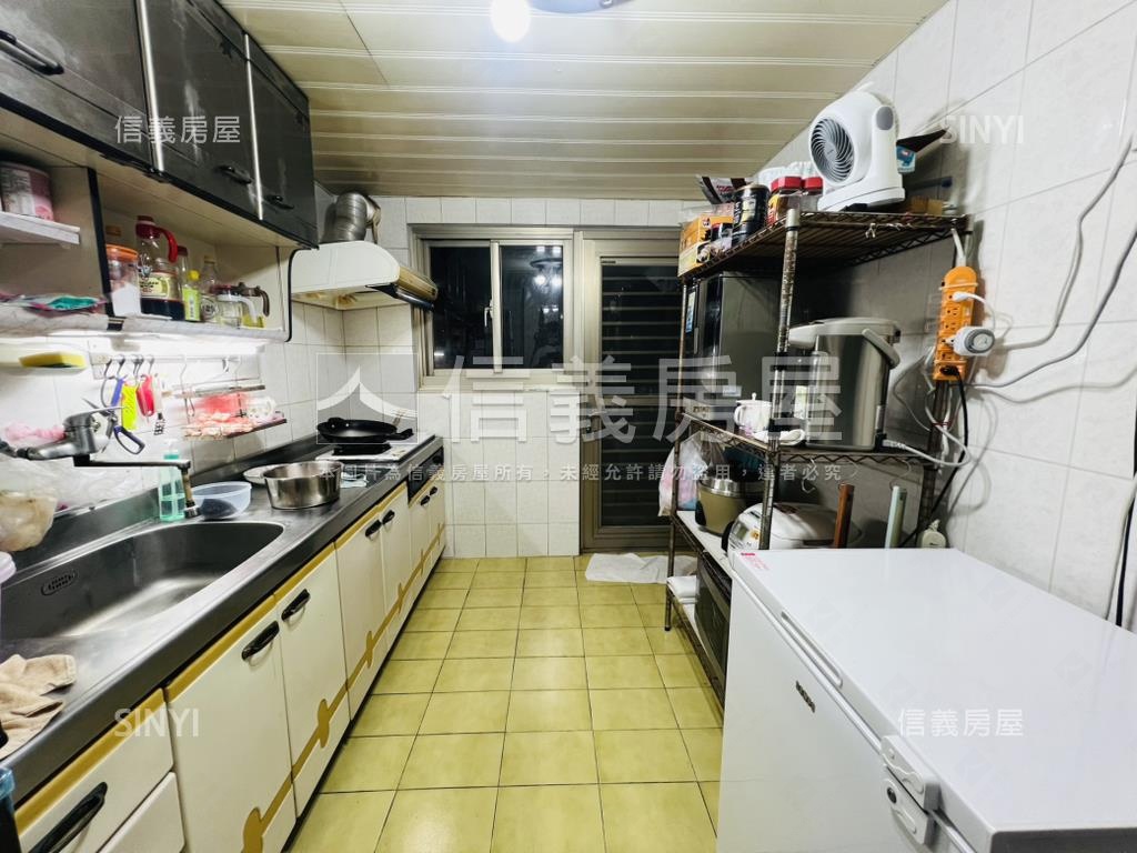 天母磺溪旁大使華廈房屋室內格局與周邊環境