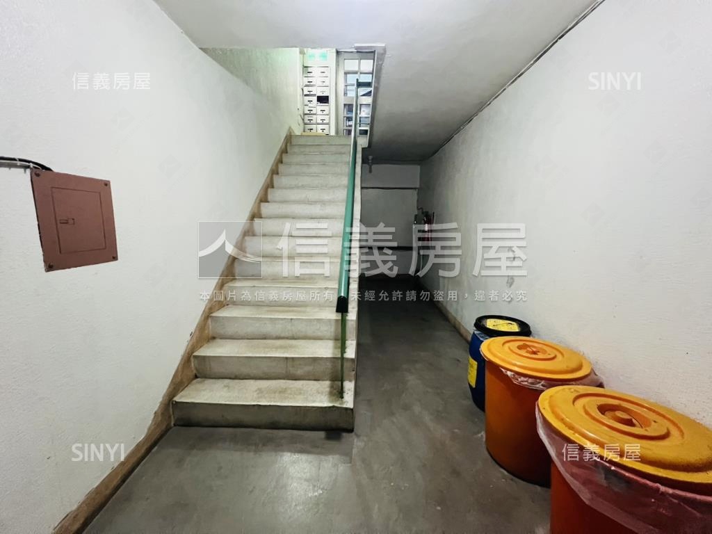 天母磺溪旁大使華廈房屋室內格局與周邊環境