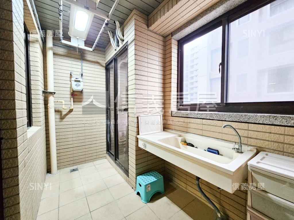 溫馨美宅●宜誠耀３房車位房屋室內格局與周邊環境