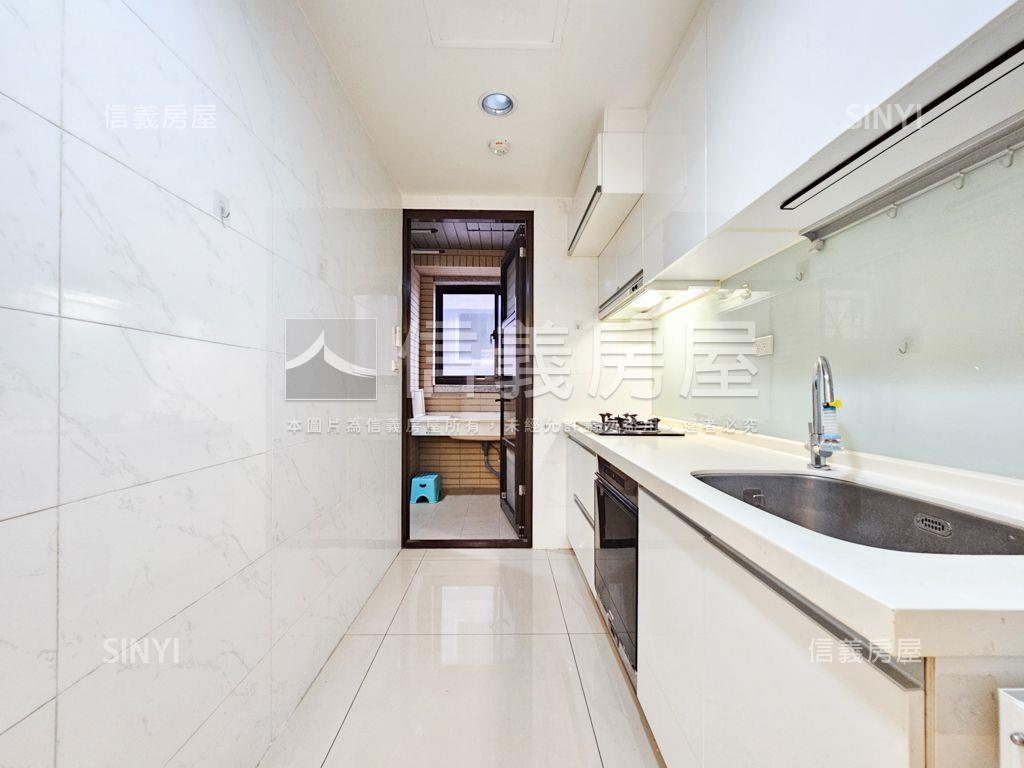 溫馨美宅●宜誠耀３房車位房屋室內格局與周邊環境